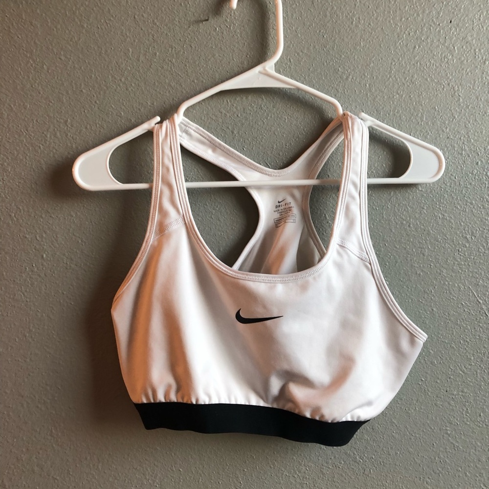 đź’ŽNIKE // White Sportsbra XL - Picture 1 of 3